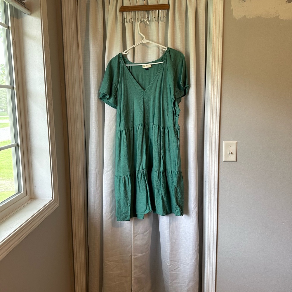 Universal Thread Green Puff Sleeve Midi Sundress